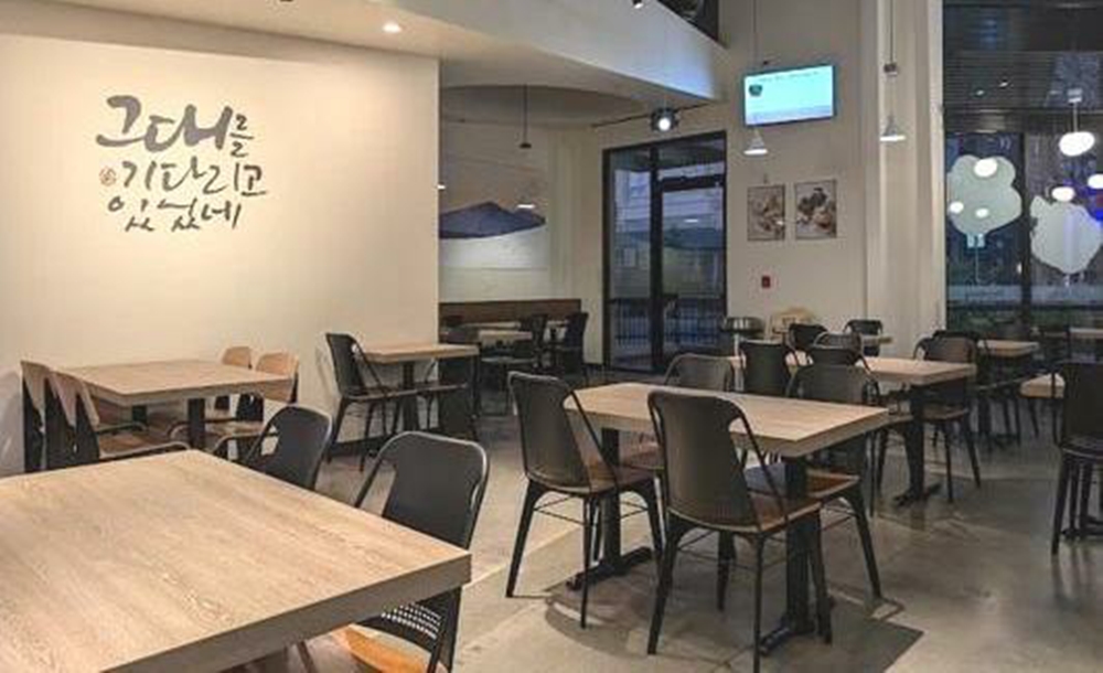 Metal chair for Restaurant Durable and Strong 